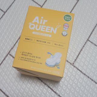 에어퀸 뉴브레스 유기농 생리대 4종 (팬티라이너 20P + 중형 10P + 대형 10P + 오버나이트 8P)_체험단 — 5점을 준 리뷰어가 2024년 5월 올린 사용 사진