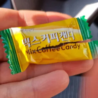 (주) 피치코리아 믹스커피캔디76g x2개입 — 5점을 준 리뷰어가 2022년 11월 올린 사용 사진