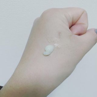 랑벨 랑바이오 블랙 시카 크림 50ml(블랙비 프로폴리스, 시카 4종, 판테놀 10 함유) — 5점을 준 리뷰어가 2023년 2월 올린 사용 사진
