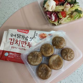 굽네몰 [굽네] 닭가슴살 만두 3종 9팩 — 5점을 준 리뷰어가 2021년 9월 올린 사용 사진