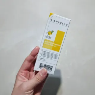 랑벨 비타 에너지 잡티 앰플 50ml 고농축 비타민, 저자극, 수분 촉촉, 미백 앰플 — 4점을 준 리뷰어가 2022년 4월 올린 사용 사진