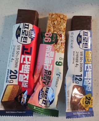 이지프로틴바 3종x각 2ea (고단백질바, 멀티단백질바, 식물성단백질바) — 5점을 준 리뷰어가 2024년 3월 올린 사용 사진