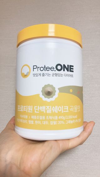 프로티원 단백질쉐이크 곡물맛 2주분 1통+보틀 — 4점을 준 리뷰어가 2021년 4월 올린 사용 사진