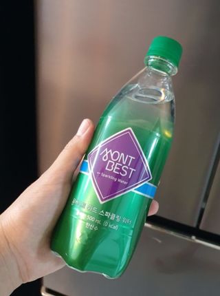 몽베스트 Montbest with Sparkling water Plain 20병 — 5점을 준 리뷰어가 2022년 9월 올린 사용 사진