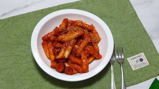 [푸딩팩토리] 떡볶이 베스트 2종_옛날 국물떡볶이 570g / 할매 기름 떡볶이  570g — 5점을 준 리뷰어가 2022년 5월 올린 사용 사진