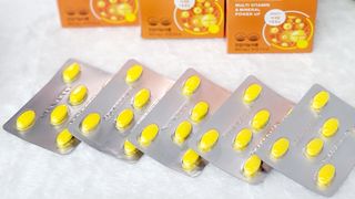 서울약사신협_내몸애발란스멀티비타민앤미네랄파워업_800mg x 90정 — 5점을 준 리뷰어가 2021년 5월 올린 사용 사진