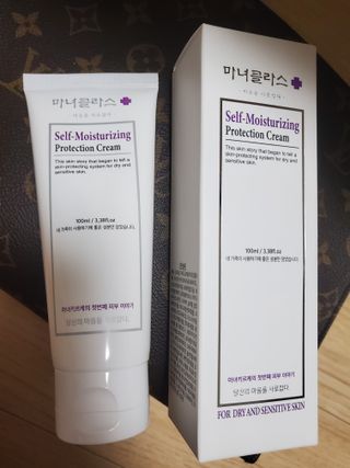 셀프 모이스처라이징 프로텍션 크림 셀프 모이스처라이징 프로텍션크림 — 5점을 준 리뷰어가 2022년 4월 올린 사용 사진