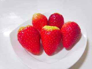 옳음 딸기 논산 설향 딸기 900g 산지직송 — 5점을 준 리뷰어가 2021년 1월 올린 사용 사진