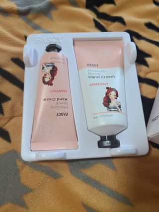 파시 FASCY 高保湿ハンドクリーム40ml+80ml セット — 5점을 준 리뷰어가 2021년 7월 올린 사용 사진