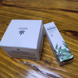 버텍스넘버원 버텍스 넘버원 햄프씨드오일 핸드밤, 바디크림 — 5점을 준 리뷰어가 2022년 3월 올린 사용 사진