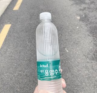 닥터유 제주용암수 닥터유 용암수 — 4점을 준 리뷰어가 2021년 8월 올린 사용 사진