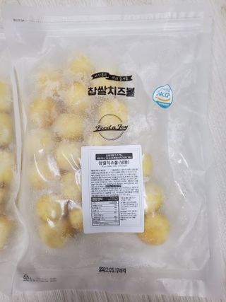 Dog&Ball 독앤볼 [Dog&Ball] 미니찹쌀볼도그 찹쌀치즈볼 — 5점을 준 리뷰어가 2021년 8월 올린 사용 사진