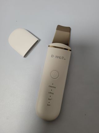 디하우트 랩 4 in 1 갈바닉 아쿠아 워터 필링기 스킨스크러버 — 5점을 준 리뷰어가 2021년 11월 올린 사용 사진
