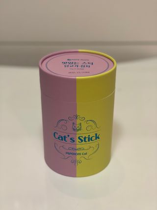 페페로니 맛있는 스틱 - 무항생제 닭고기 15개 + 원양선 참치 15개 — 5점을 준 리뷰어가 2021년 10월 올린 사용 사진