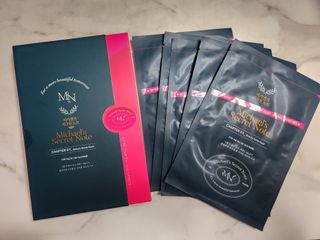 미카엘의 시크릿 노트 Chapter 1. 뷰티 밤 마스크 2box(1box,5매) — 5점을 준 리뷰어가 2022년 11월 올린 사용 사진