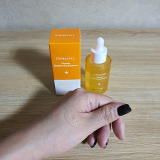 체르엠 스템앤셀 비타민 브라이트닝 에센스 30ml 1개 — 5점을 준 리뷰어가 2022년 3월 올린 사용 사진