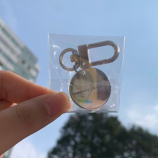 컴바이유 써지컬 각인 키링 [반려동물 인식표, 커플 키링, 가족 키링] — 5점을 준 리뷰어가 2022년 3월 올린 사용 사진