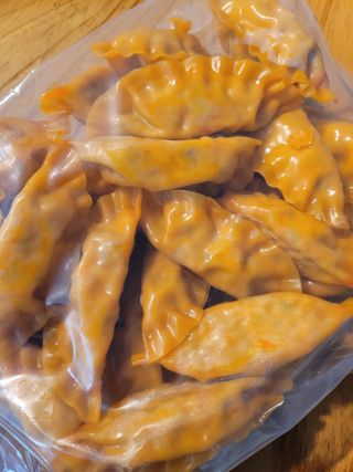 한만두 진한 해물맛 짬뽕만두 1kg — 3점을 준 리뷰어가 2021년 4월 올린 사용 사진