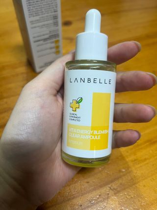 랑벨 비타 에너지 잡티 앰플 50ml 고농축 비타민, 저자극, 수분 촉촉, 미백 앰플 — 5점을 준 리뷰어가 2022년 4월 올린 사용 사진