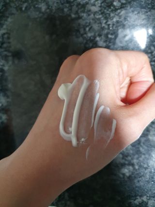 바노바기 코스메틱 바노바기 밀크씨슬 리페어 시카 선스크린 플러스 50ml — 4점을 준 리뷰어가 2023년 3월 올린 사용 사진