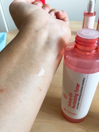 아이앤립 / EYENLIP 아이앤립 연어오일 리바이탈라이징 토너+앰플+크림 3종 세트 — 4.5점을 준 리뷰어가 2021년 7월 올린 사용 사진