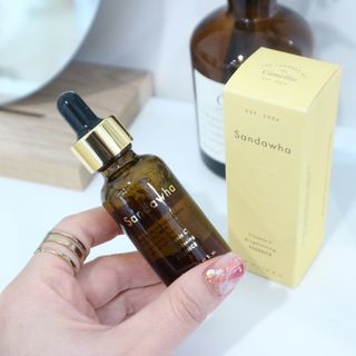 스킨큐어 산다화 비타민c 화이트닝 에센스 30ml — 5점을 준 리뷰어가 2022년 2월 올린 사용 사진