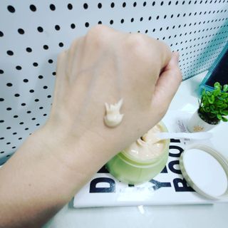 카오리온코스메틱스 사카로미세스와 시카의 만남        릴리피 릴렉싱 크림 진정한 탄력을 경험해보세요 — 5점을 준 리뷰어가 2021년 6월 올린 사용 사진
