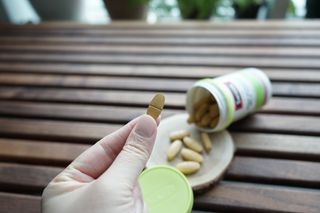 Swisse 스위스 고함량 밀크씨슬 35,000mg 60정 — 5점을 준 리뷰어가 2021년 11월 올린 사용 사진