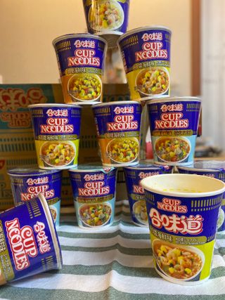 NISSIN 닛신 컵누들  4종 - 씨푸드오리지날, 씨푸드 스파이시, 씨푸드 커리, 씨푸드 XO소스 — 5점을 준 리뷰어가 2021년 12월 올린 사용 사진