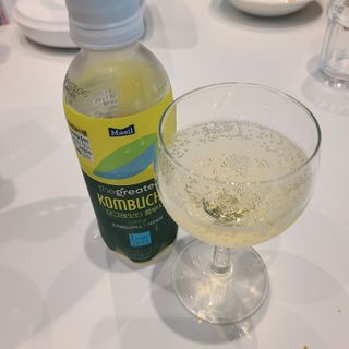 더그레잇티 콤부차 [매일유업] 더그레잇티 44kcal 콤부차 300ml *12개입 (오리지널 6개+베리리치 6개) — 5점을 준 리뷰어가 2023년 7월 올린 사용 사진