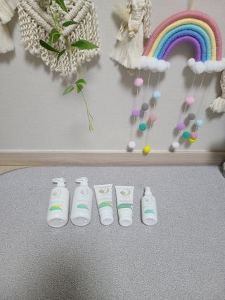 mom e 맘이 내추럴 베이비 케어 크림+바디오일 — 5점을 준 리뷰어가 2021년 1월 올린 사용 사진
