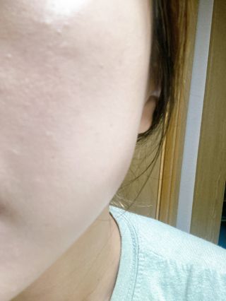 약손명가코스메틱 에오스보떼 블라인드 비비크림 50ml — 4.5점을 준 리뷰어가 2021년 9월 올린 사용 사진
