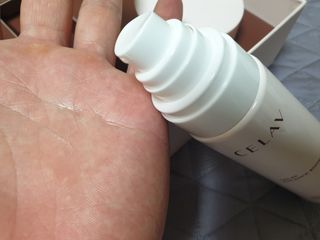 프리마인 바르기만 하면 철벽 스킨케어+24시간 마스크팩 효과. 셀라브 리제너레이팅 시스템 부스터+크림 세트 — 5점을 준 리뷰어가 2023년 6월 올린 사용 사진