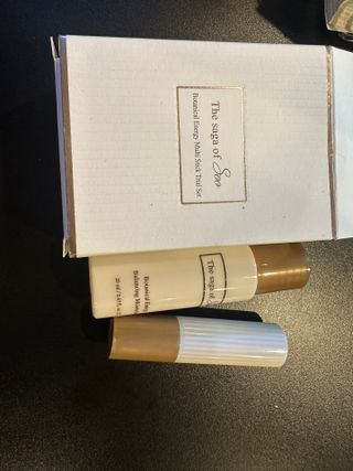 더사가오브수 [사가수] 효혜윤 보태니컬 에너지 에센스인로션 20ml /아이포올 스틱 3g — 5점을 준 리뷰어가 2023년 3월 올린 사용 사진