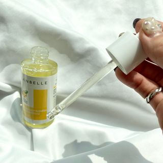 랑벨 비타 에너지 잡티 앰플 50ml 고농축 비타민, 저자극, 수분 촉촉, 미백 앰플 — 5점을 준 리뷰어가 2022년 3월 올린 사용 사진