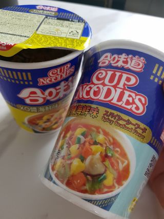 NISSIN 닛신 컵누들  4종 - 씨푸드오리지날, 씨푸드 스파이시, 씨푸드 커리, 씨푸드 XO소스 — 5점을 준 리뷰어가 2022년 11월 올린 사용 사진