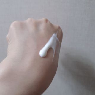 [닥터문] 프리미엄 알로에베라 선크림 500ml — 5점을 준 리뷰어가 2022년 6월 올린 사용 사진