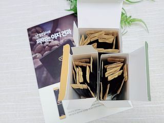 짜먹는 이지견과 짜먹는 이지아몬드, 짜먹는 이지허니피넛, 짜먹는 이지캐슈넛 각 10g X  10포 — 5점을 준 리뷰어가 2021년 1월 올린 사용 사진