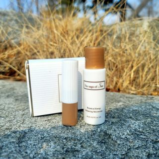 더사가오브수 [사가수] 효혜윤 보태니컬 에너지 에센스인로션 20ml /아이포올 스틱 3g — 5점을 준 리뷰어가 2023년 2월 올린 사용 사진