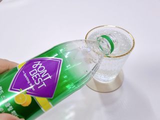 몽베스트 Montbest with Sparkling water Lemon OR Lime 20병(랜덤) — 5점을 준 리뷰어가 2022년 9월 올린 사용 사진