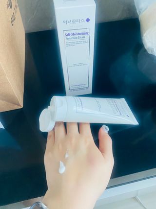셀프 모이스처라이징 프로텍션 크림 셀프 모이스처라이징 프로텍션크림 — 4점을 준 리뷰어가 2022년 3월 올린 사용 사진