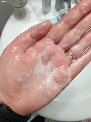 달리프 진저 베러 퍼퓸 탈모 완화 샴푸 1000ml 향 3종 — 4.5점을 준 리뷰어가 2021년 1월 올린 사용 사진