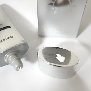 N [지투셀] 퍼펙팅 쉴드 선 프로텍터 — 4점을 준 리뷰어가 2024년 2월 올린 사용 사진