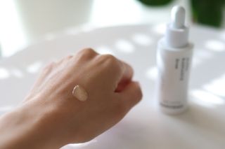 바노바기 코스메틱 알파 래디언스 세럼 30ml — 5점을 준 리뷰어가 2023년 11월 올린 사용 사진