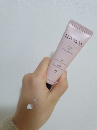 러브모아 향수 고체향수 승무원 고체향수 바르는 향수 니치향수 도손 우드세이지 앤 씨솔트 — 5점을 준 리뷰어가 2023년 1월 올린 사용 사진