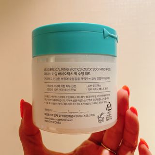 리더스코스메틱 리더스 카밍 바이오틱스 퀵 수딩 패드 — 5점을 준 리뷰어가 2022년 7월 올린 사용 사진