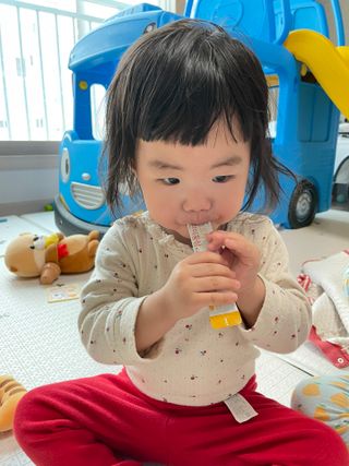 [이뮤니티플러스]우리아이 면역오키, 건강오키 _ 키즈오키 어린이홍삼 10포 1box — 5점을 준 리뷰어가 2022년 3월 올린 사용 사진