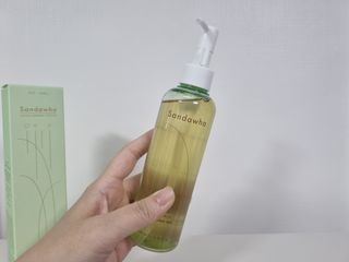 스킨큐어 산다화 순한 클렌징 동백 오일 200ml — 5점을 준 리뷰어가 2023년 4월 올린 사용 사진