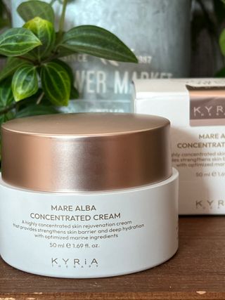 키리아 테라피 N[키라아 테라피] 마레 알바 컨센트레이티드 크림 50ml — 5점을 준 리뷰어가 2024년 8월 올린 사용 사진