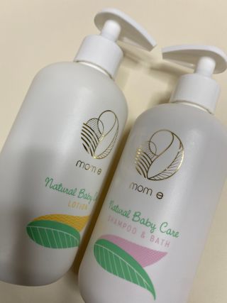 mom e 맘이 내추럴 베이비 케어 샴푸앤바스+로션 — 5점을 준 리뷰어가 2021년 1월 올린 사용 사진